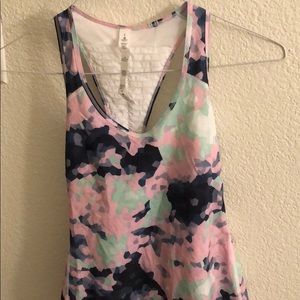 Lululemon, Printed tank top.